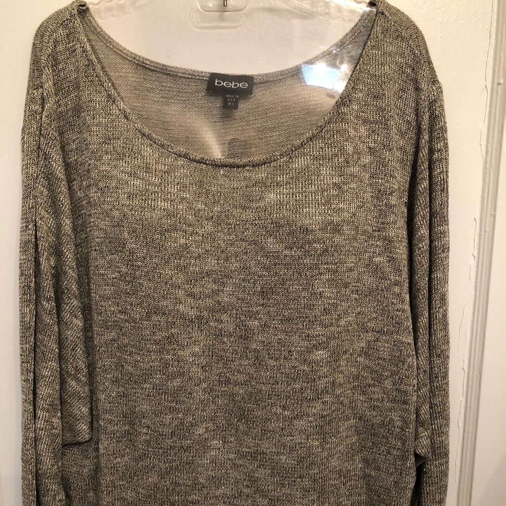 Light weight sweater